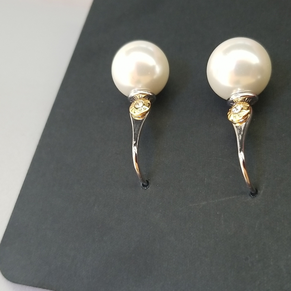 Henri Bendel Pearl Drop Earrings - Picture 5 of 5